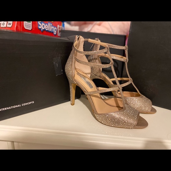 Inc gemstone open-toed heels - Picture 9 of 9